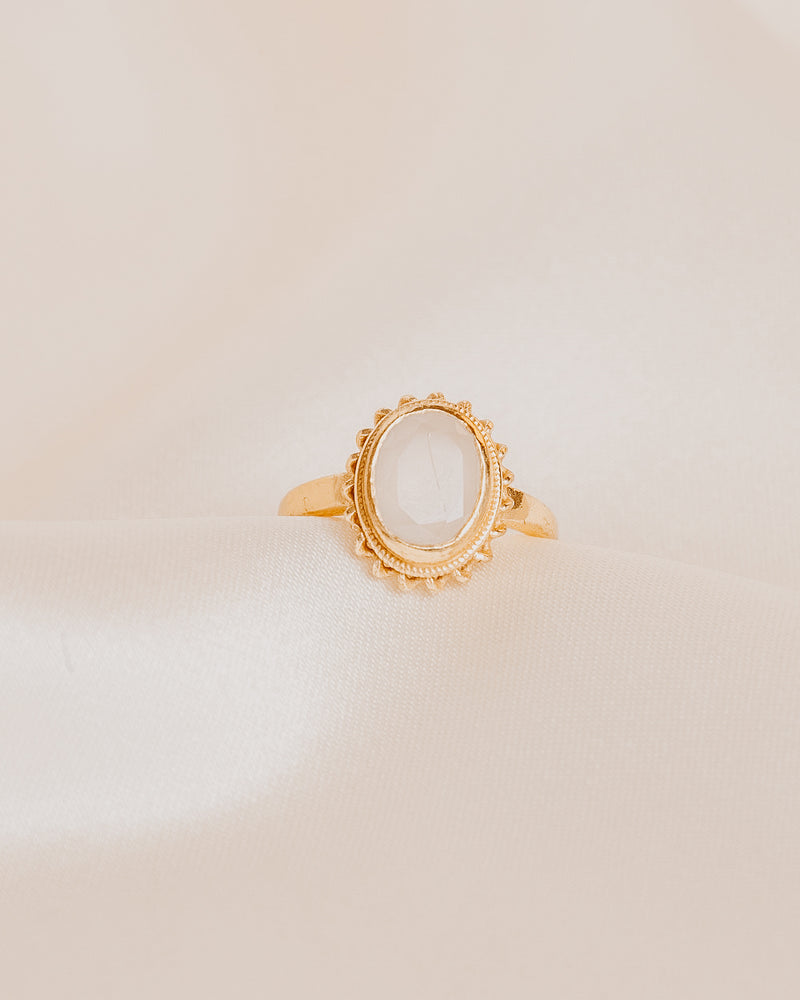 Vintage Gold White Quartz Oval Ring